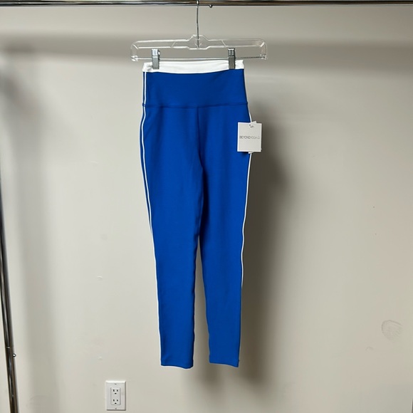 Beyond yoga spacedye trophy high waisted midi legging court blue/cloud white